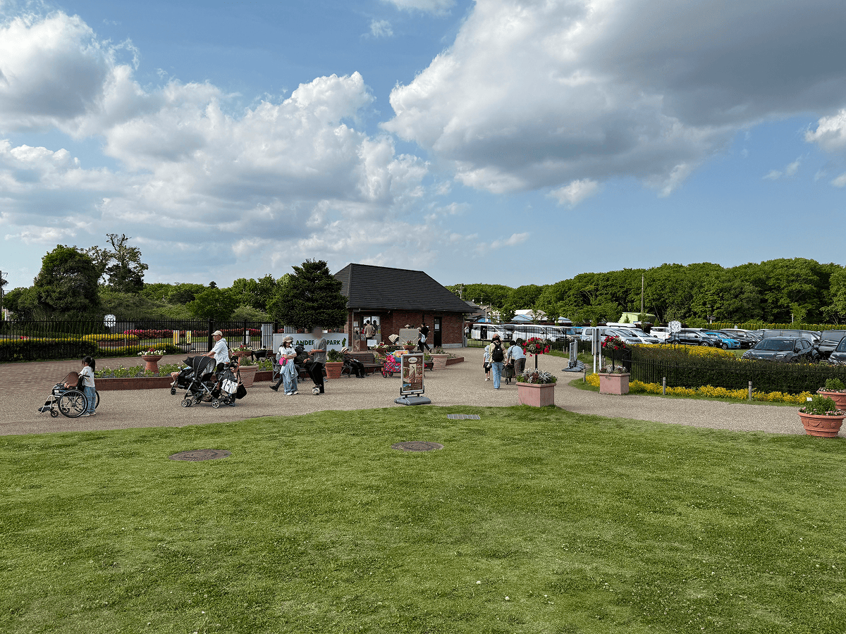 アンデルセン公園 西ゲート入口付近