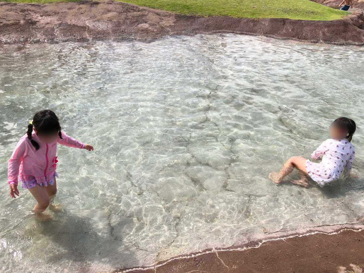 東京ドイツ村 せせらぎの浅瀬で水遊び