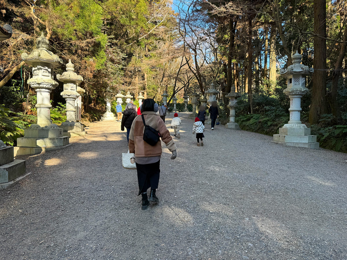 香取神宮 表参道の砂利道