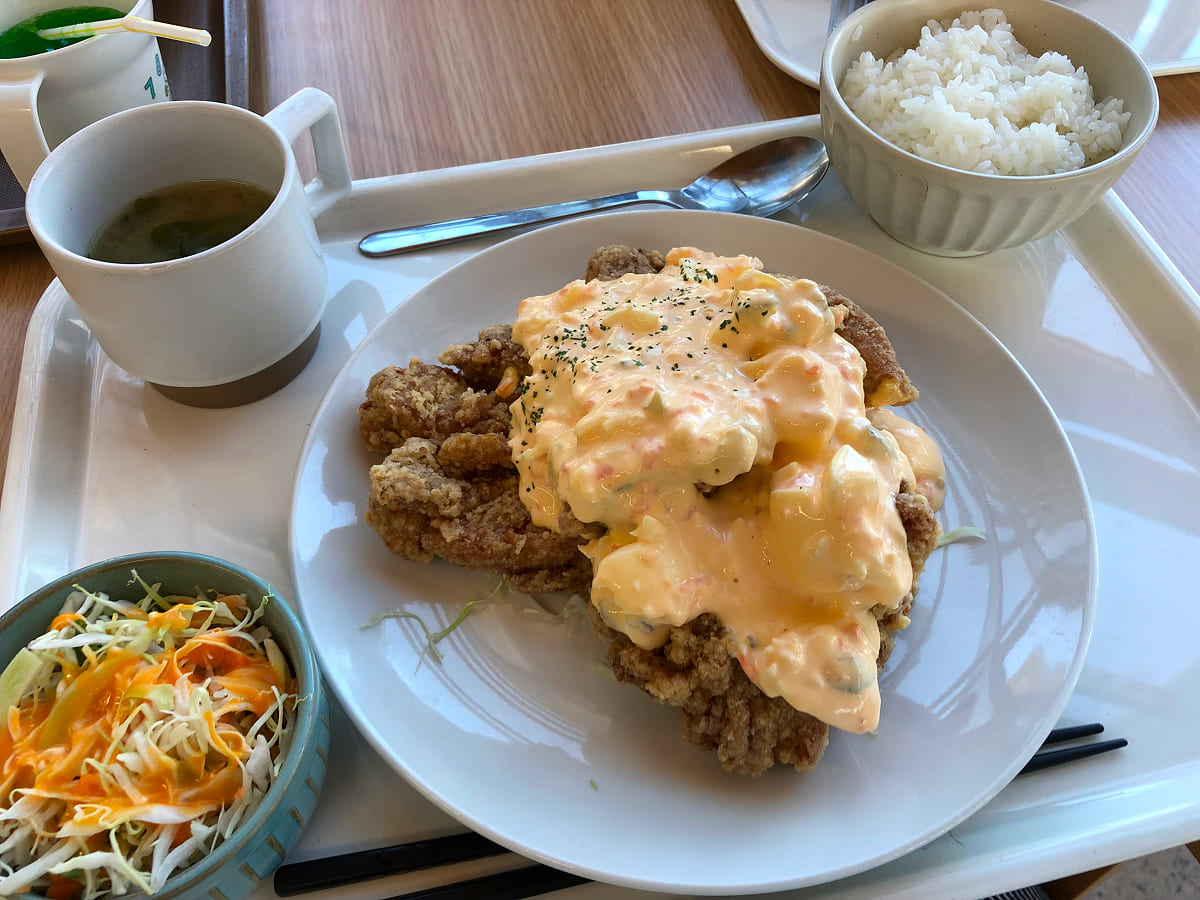 道の駅しょうなん ごちそう食堂のむこたま卵の豪華タルタルからあげ定食