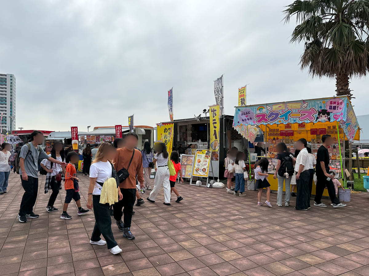 千葉みなと「さんばしまつり」のスクイーズの屋台