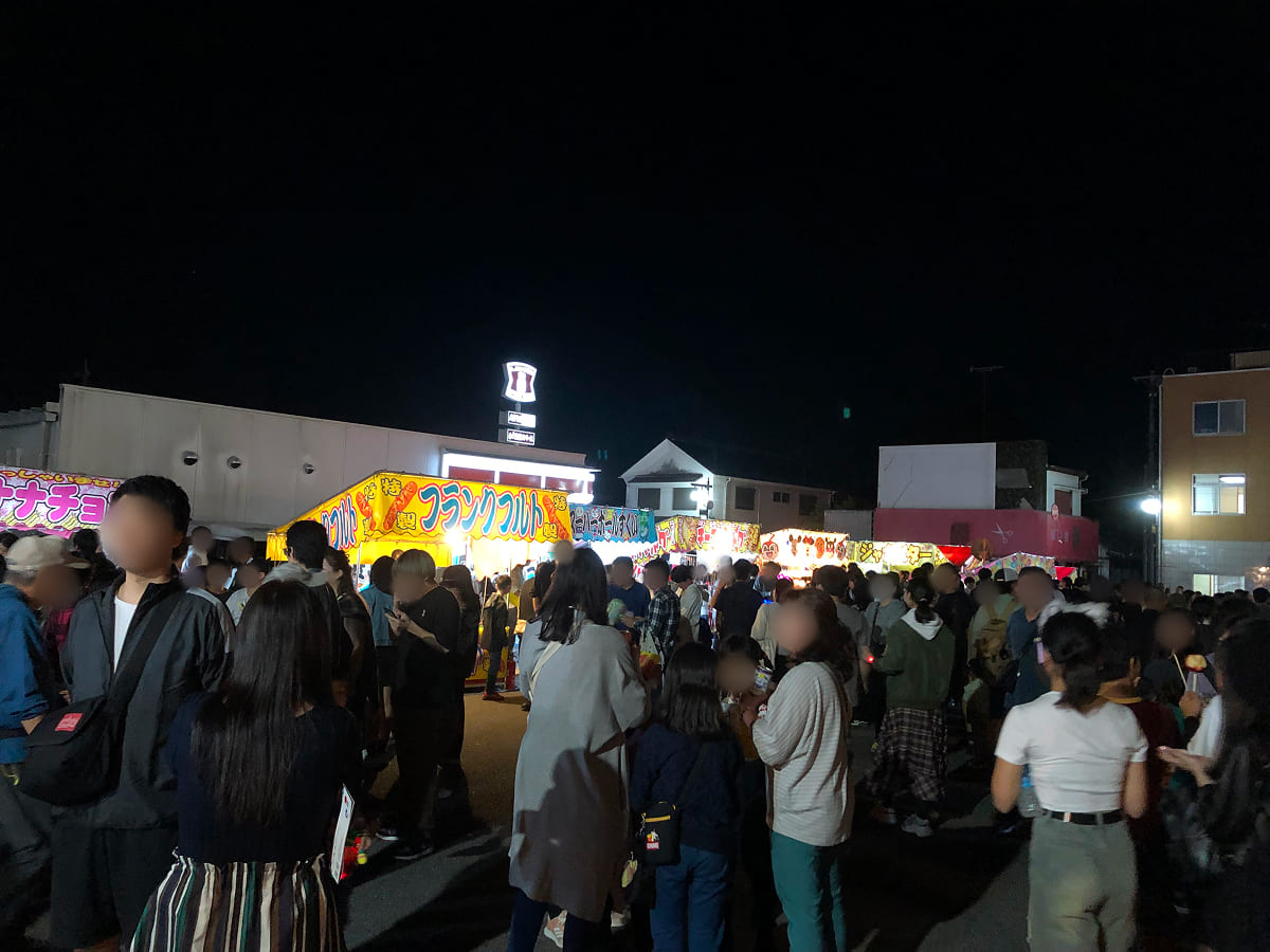 佐倉秋祭り 18時頃は大分混雑