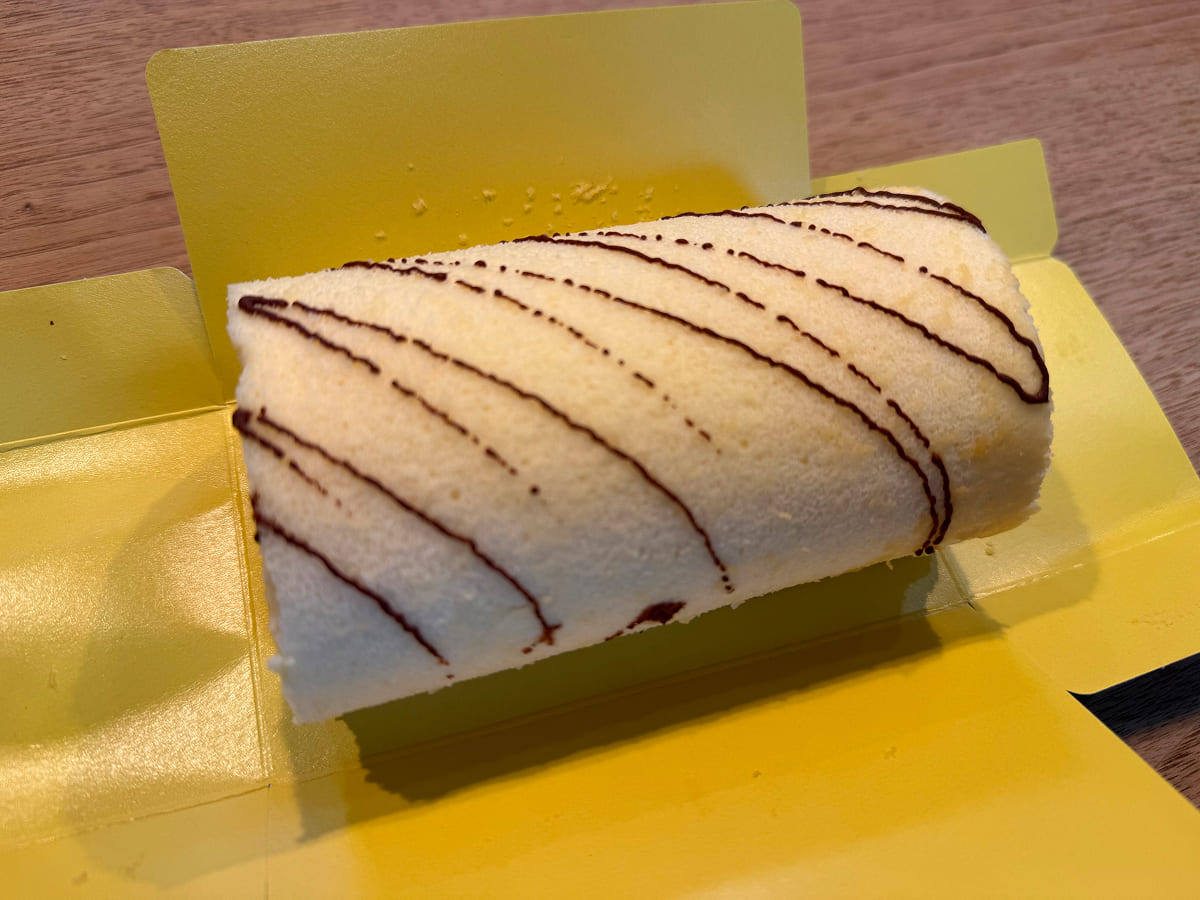 房のたまごロールケーキは賞味期限が短いので自宅用におすすめ